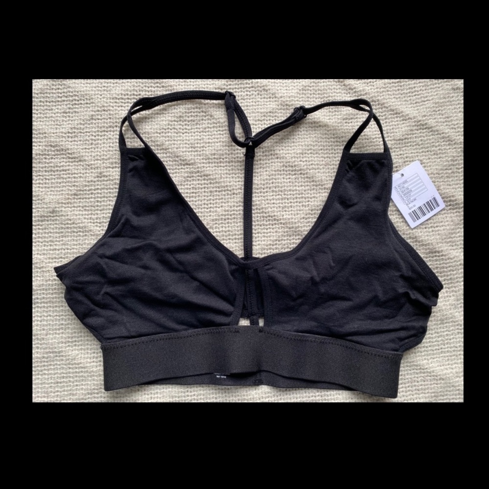 NWT UO Out From Under Seamless T back Bra